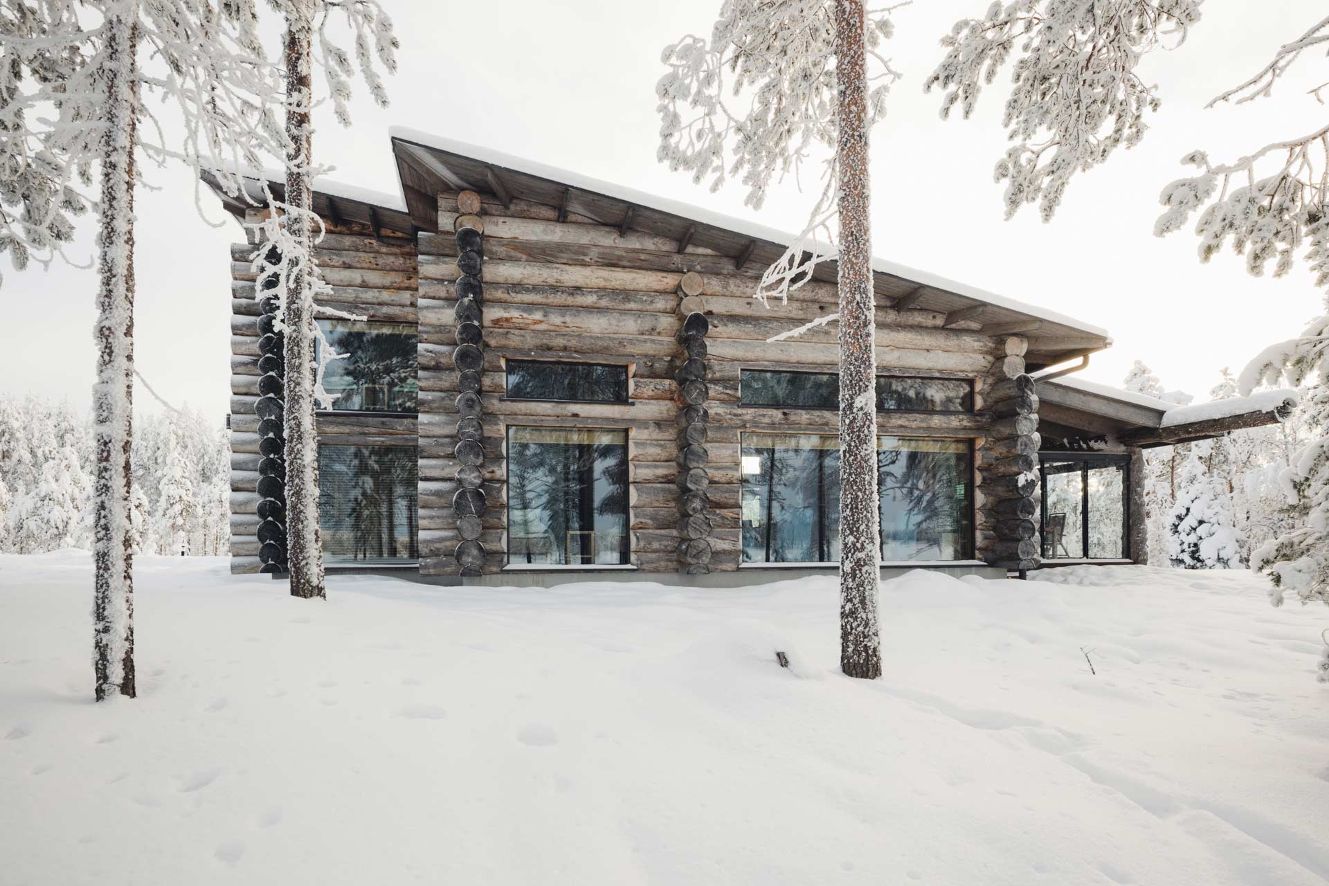 Majoitu kansallispuiston läheisyydessä